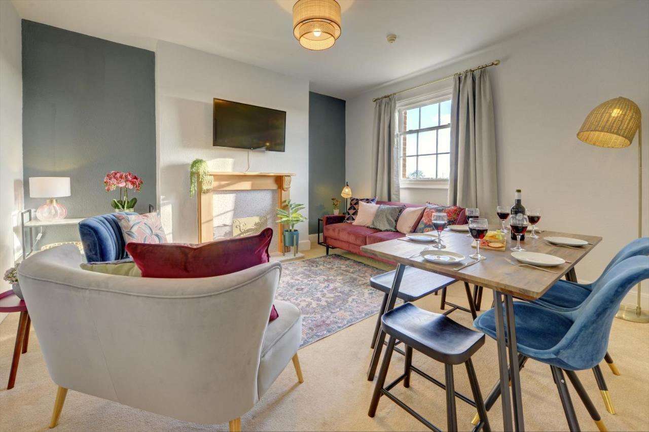 Regency Nest By Spa Town Property - Stylish 3 Bedroom Apartment On 2 Floors, Central Leamington Spa Zewnętrze zdjęcie