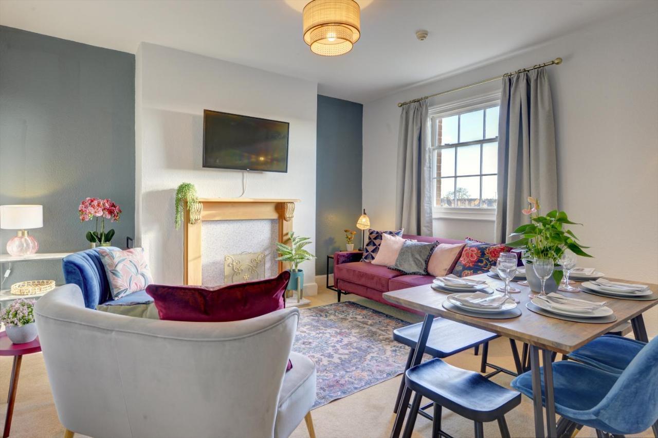 Regency Nest By Spa Town Property - Stylish 3 Bedroom Apartment On 2 Floors, Central Leamington Spa Zewnętrze zdjęcie