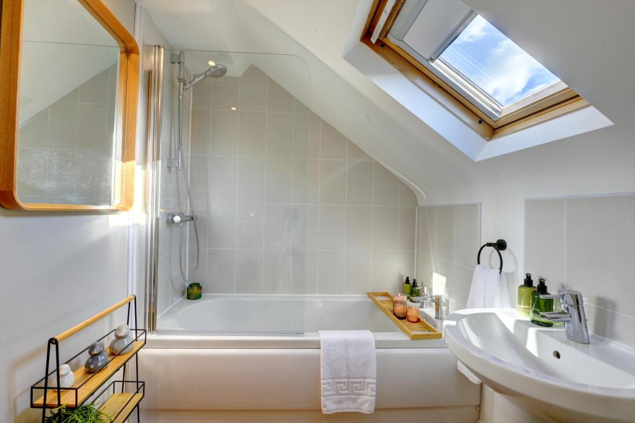 Regency Nest By Spa Town Property - Stylish 3 Bedroom Apartment On 2 Floors, Central Leamington Spa Zewnętrze zdjęcie