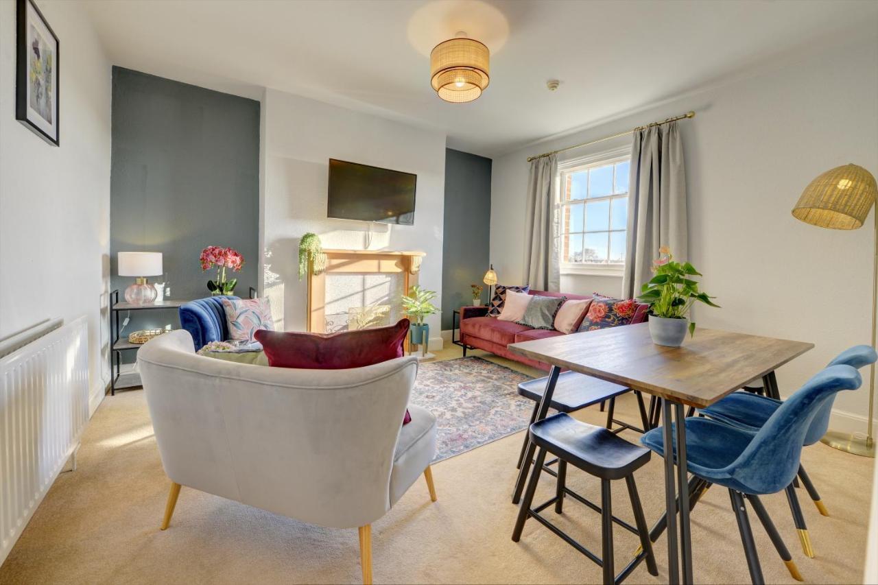 Regency Nest By Spa Town Property - Stylish 3 Bedroom Apartment On 2 Floors, Central Leamington Spa Zewnętrze zdjęcie