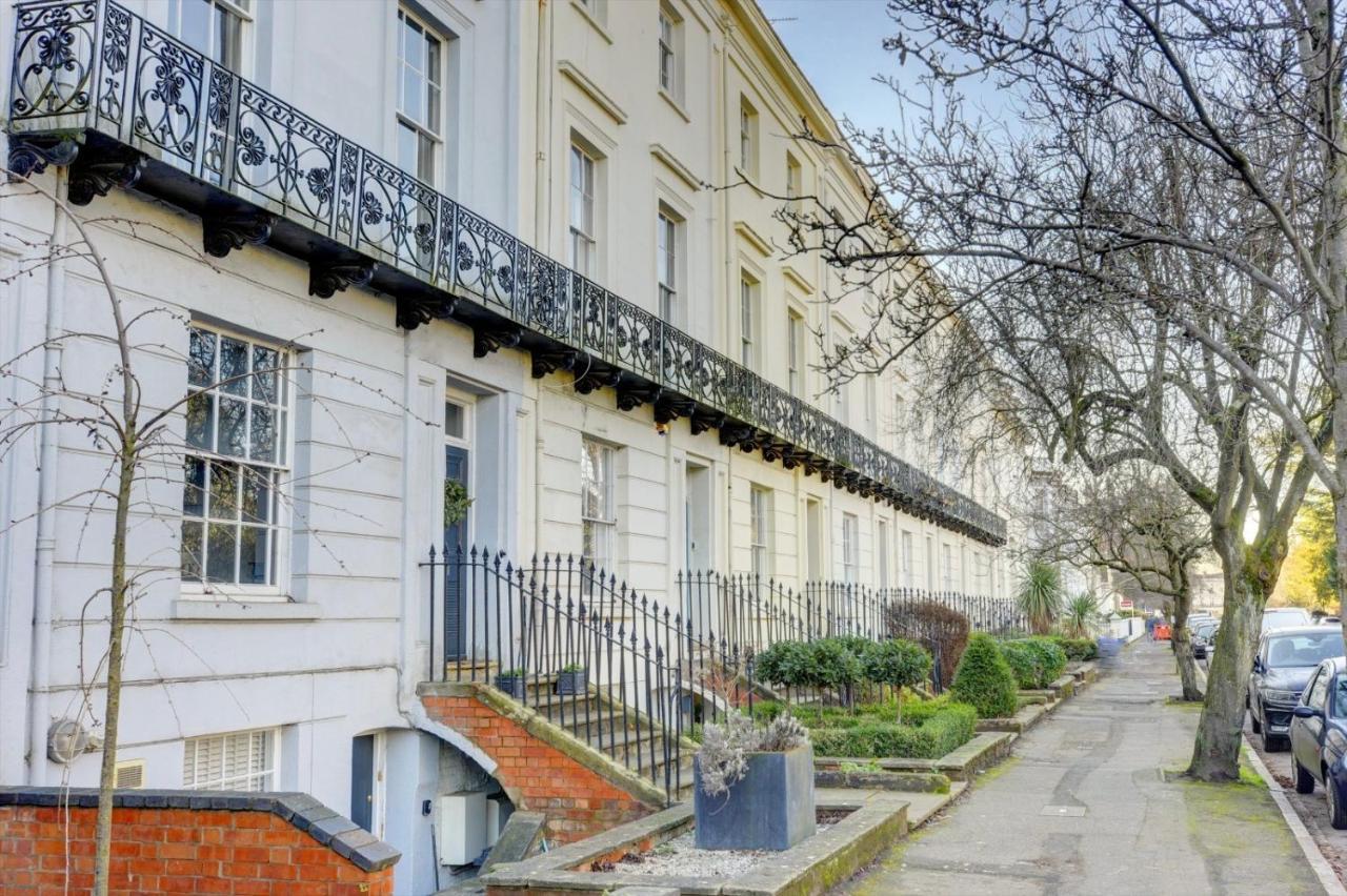 Regency Nest By Spa Town Property - Stylish 3 Bedroom Apartment On 2 Floors, Central Leamington Spa Zewnętrze zdjęcie